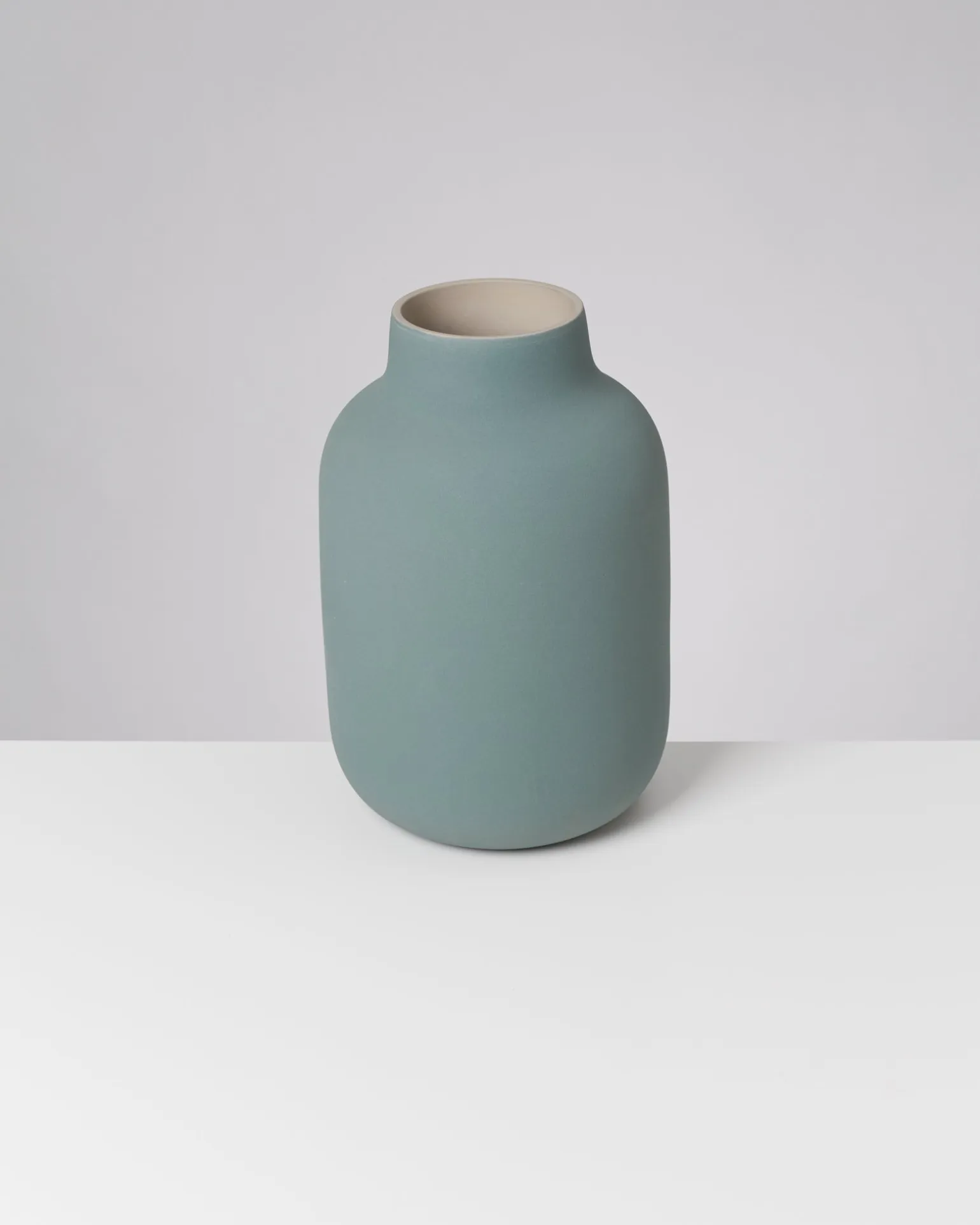 Nuno vase L - eco green