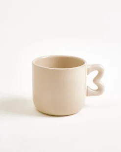Seia mug with heart & saucer sand